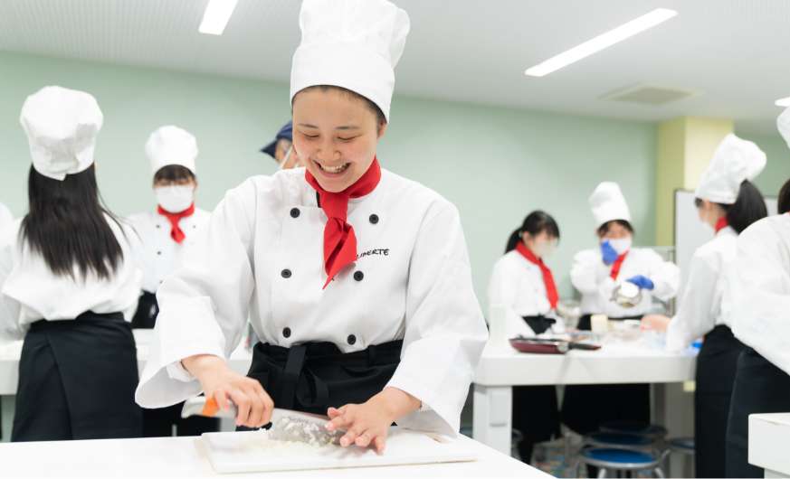 製菓と調理 両方が学べる!